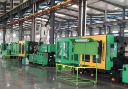 注塑機(jī)機(jī)器設(shè)備在機(jī)器翻新的過程中應(yīng)該要注意什么?